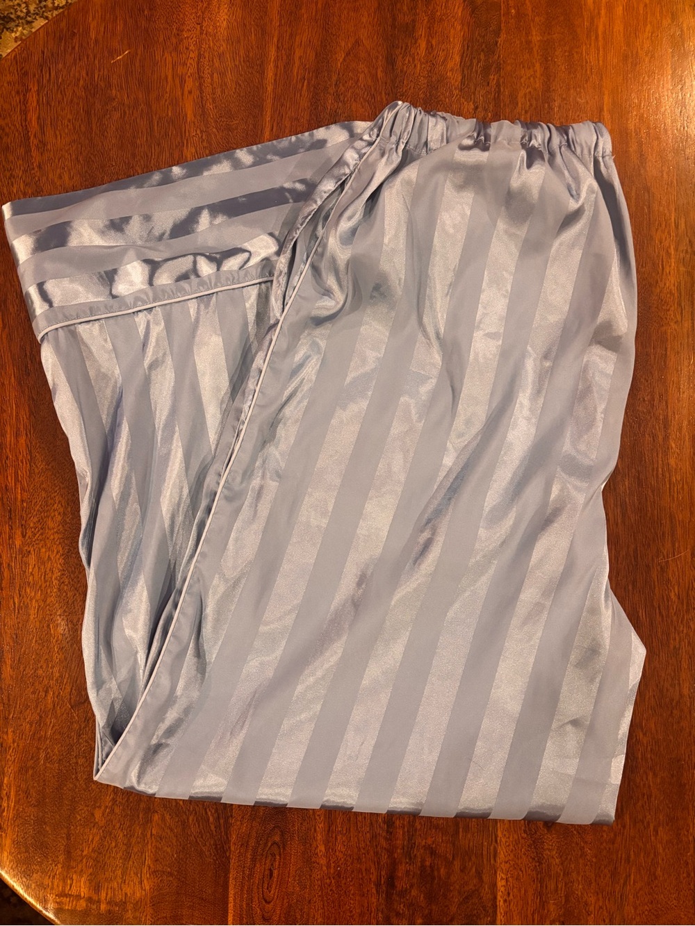 Intimately yours “Hazy Blue” FREE PEOPE Satin Pajama Set - Picture 3 of 8